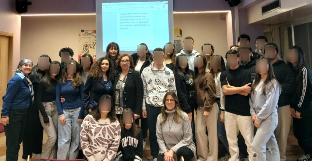 Questa immagine ha l'attributo alt vuoto; il nome del file è image.png